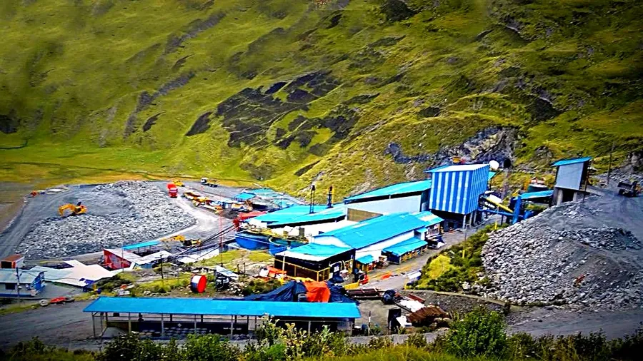 Fotografía del proyecto Pintura de planta concentradora